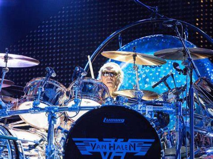 Bass Player Van Halen: The Unsung Hero Behind the Rhythm