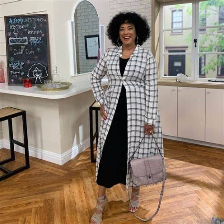 Is Leah Williams on QVC Married? Discover Her Personal Life, Career, and More