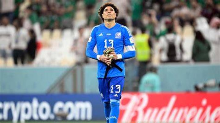 Memo Ochoa Candle: A Unique Tribute to a Football Legend