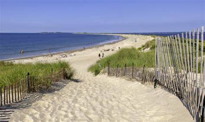 Misquamicut: The Ultimate Guide to Rhode Island's Premier Beach Destination