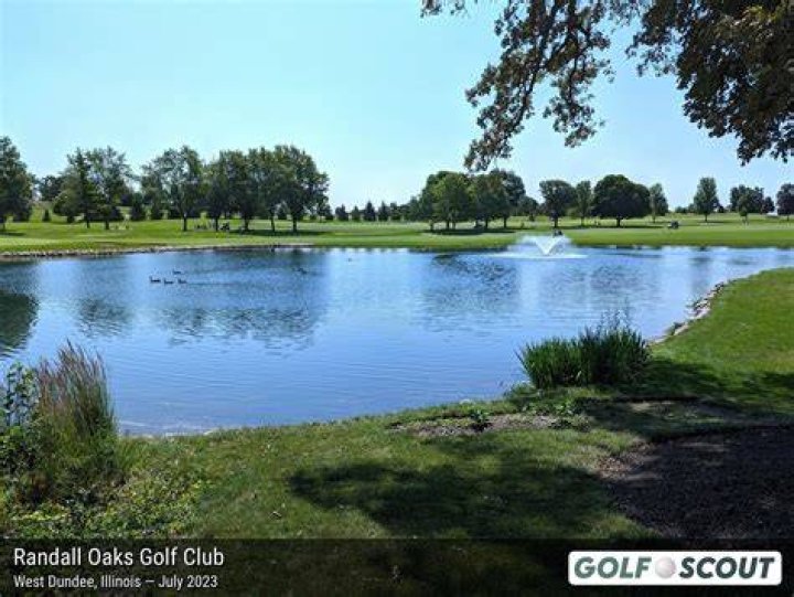 Randall Oaks Golf Club &amp; Banquets: Your Premier Destination for Golf and Events