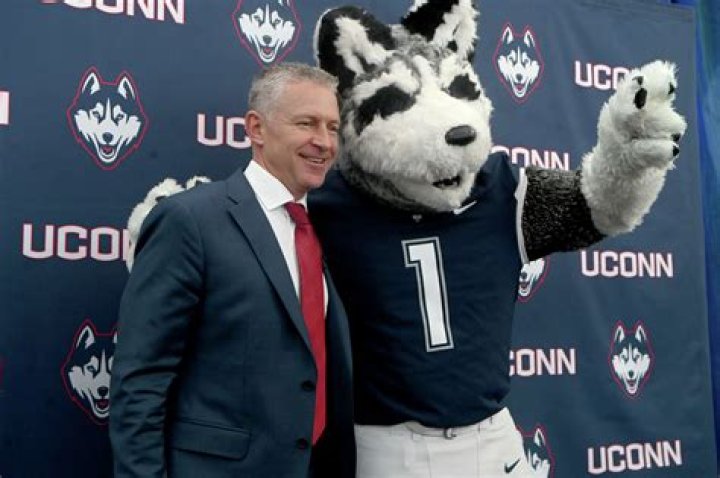 UConn Coach: Unveiling the Mastery Behind the Huskies' Success